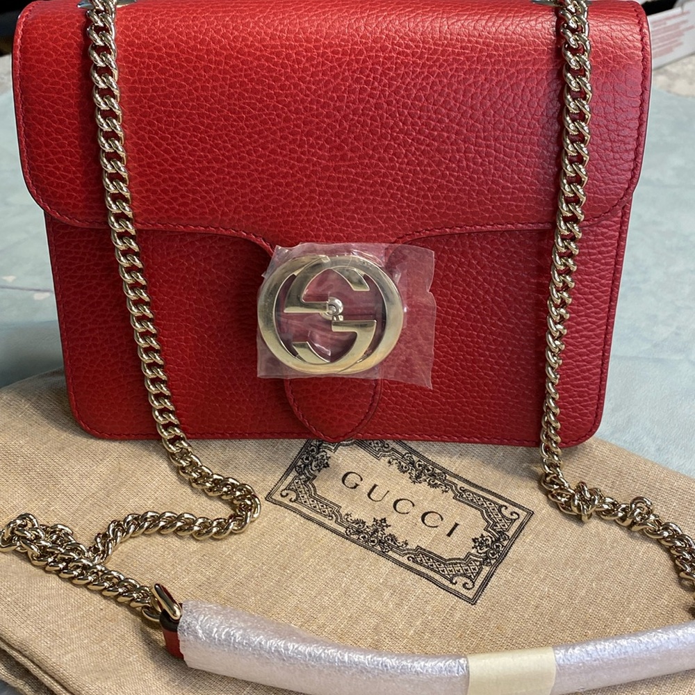 Gucci Red Leather Crossbody Shoulder Bag with Gold Hardware - Picture 2 of 7